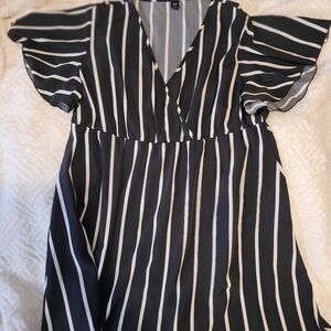 Black and White Striped A-Line Dreas
